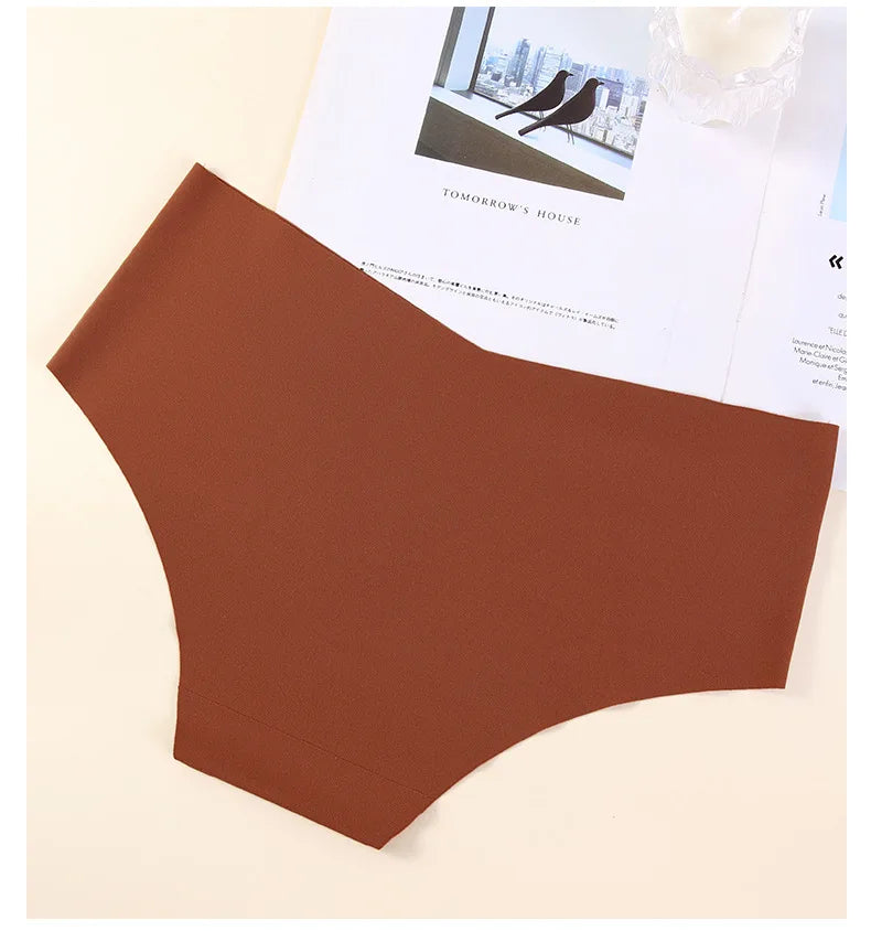 Women's Seamless Quick-Dry Breathable Antibacterial Ice Silk Nylon Knit Panties, Ladies Invisible Underwear Briefs Intimates