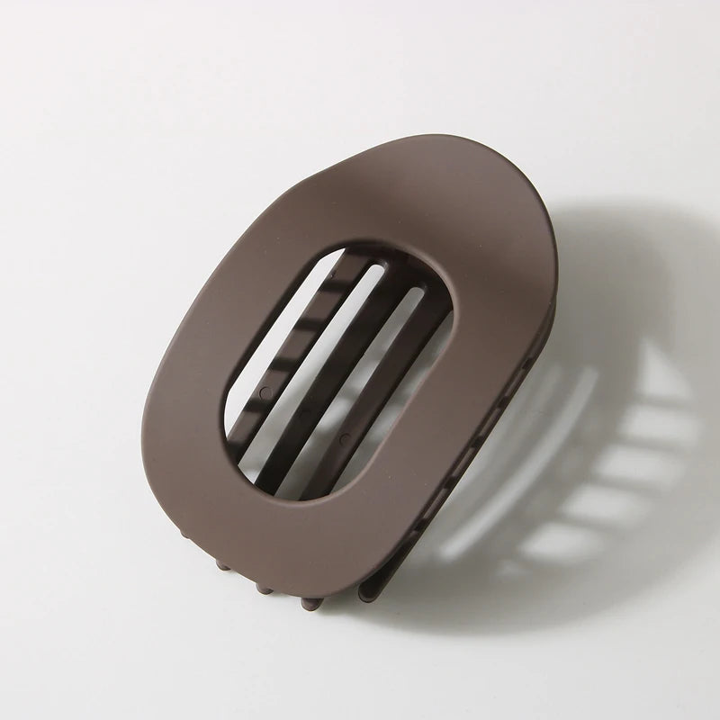 Fashion Oval Flat Hair Clips for Women New Design Leopard Large Flat Round Claw Clip French Hair Clips Trendy Hair Accessories