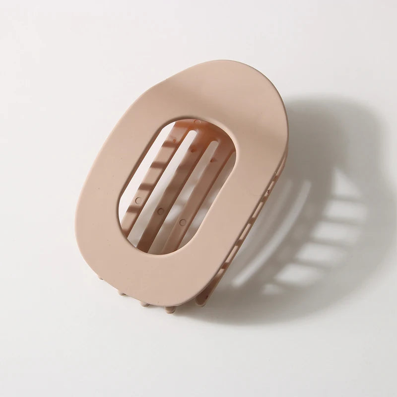 Fashion Oval Flat Hair Clips for Women New Design Leopard Large Flat Round Claw Clip French Hair Clips Trendy Hair Accessories